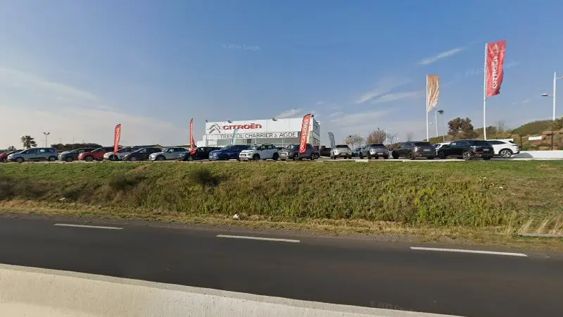 Vue de la rue devant SARL VIALE ET FILS Citroen, Agde