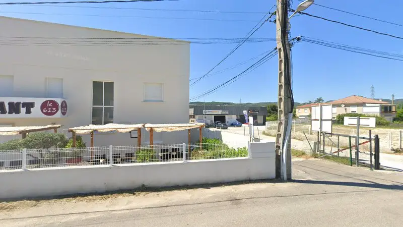 Vue de la rue devant AS Autosécurité Contrôle Technique ST MARTIN DE VALGALGUES, Saint-Martin-de-Valgalgues