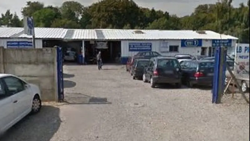 Photo publiée sur la fiche Google de GARAGE PREMIER - SARL L.B. PIECES AUTO, Verton