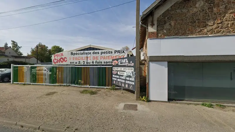 Vue de la rue devant Jumbo Pneus 91 - La Ville-du-Bois, La Ville-du-Bois