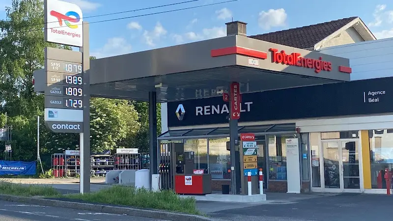 Photo publiée sur la fiche Google de Renault Garage Béal et Fils Agent, Billom