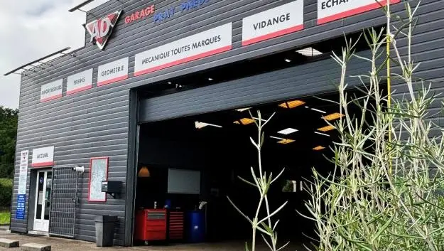 Photo publiée sur la fiche Google de AD Garage Expert SOCIETE PRAT PNEUS, Crozon