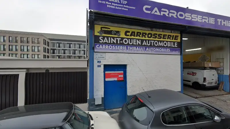 Vue de la rue devant Garage Feriel, Saint-Ouen-sur-Seine