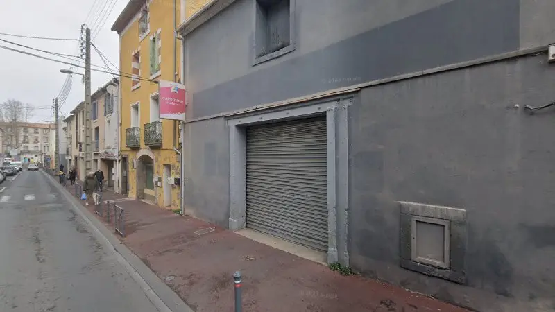 Vue de la rue devant Carrosserie Viale Sylvian, Agde