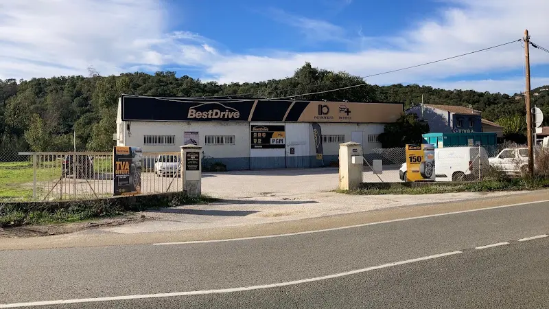 Photo publiée sur la fiche Google de BestDrive - Plisson Girolet Mecanique, Bormes-les-Mimosas