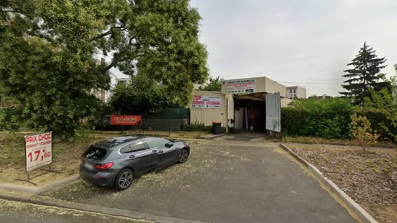 Vue de la rue devant Laguna Gaillard Eusebia, Épinay-sur-Seine