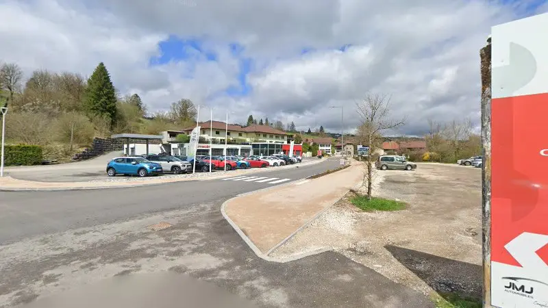 Vue de la rue devant NISSAN GARAGE FRANCO SUISSE, Villers-le-Lac