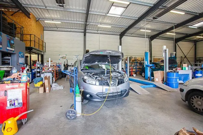 Photo publiée sur la fiche Google de Garage de la Zone, Livarot-Pays-d'Auge