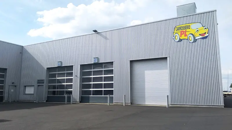 Photo publiée sur la fiche Google de CPL - Carrosserie Poids Lourd, Lempdes
