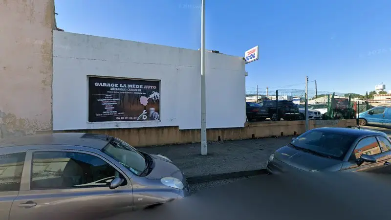 Vue de la rue devant Garage La Méde Auto, Châteauneuf-les-Martigues