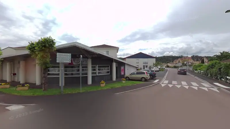 Vue de la rue devant JL Decalaminage Carbon, Biars-sur-Cère