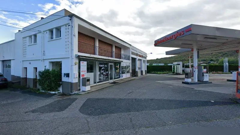Vue de la rue devant L' Atelier Mécanique GAYON - L' AMG - STATION TOTAL, Romagnat