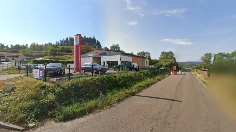 Vue de la rue devant Eurorepar Garage PAQUOT, Tramayes