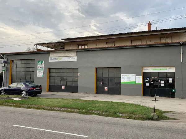 Photo publiée sur la fiche Google de Avatacar lgc auto/ada loc, Saint-Pierre-de-Bœuf