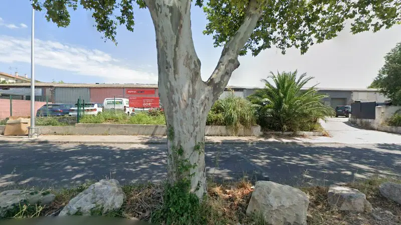 Vue de la rue devant Garage Mamy garagiste montpellier 34, Montpellier
