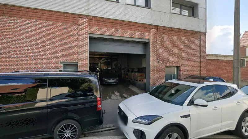 Vue de la rue devant GEDAUTOMOBILES SAS, Wervicq-Sud