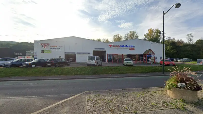 Vue de la rue devant AD EXPERT IDEAS AUTO | Garage Automobile Provins, Provins