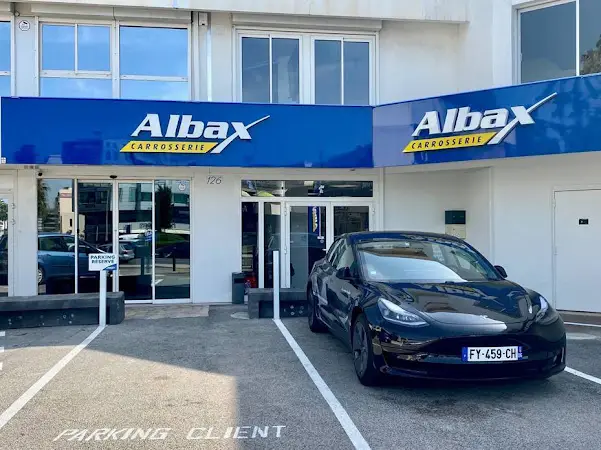 Photo publiée sur la fiche Google de Albax Carrosserie - Saint Laurent Du Var, Saint-Laurent-du-Var