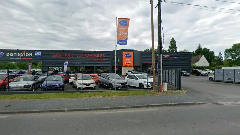 Vue de la rue devant Autoservice AD Carrosserie, Montpon-Ménestérol