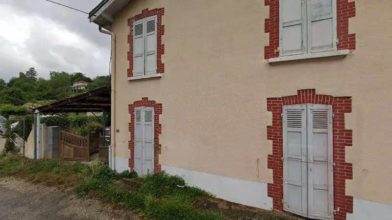 Vue de la rue devant Garage Martin Alain, Voiron
