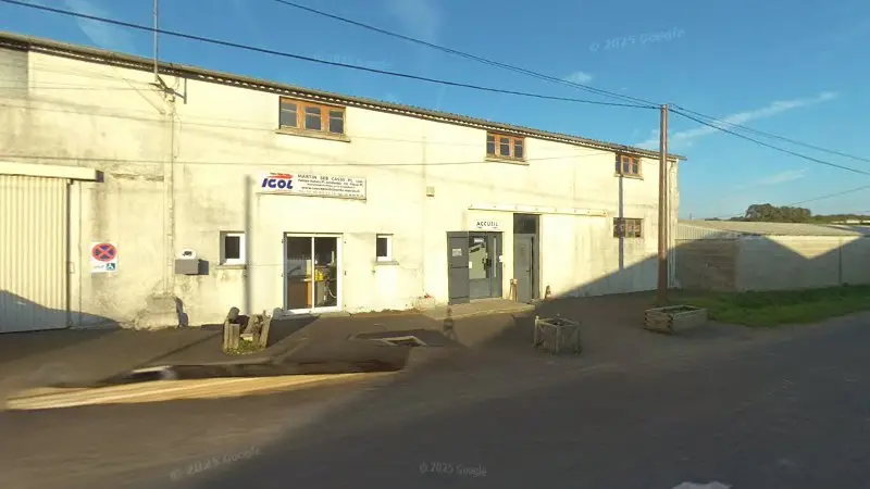 Vue de la rue devant MARTIN Gilbert et Fils SARL, Soulignonne