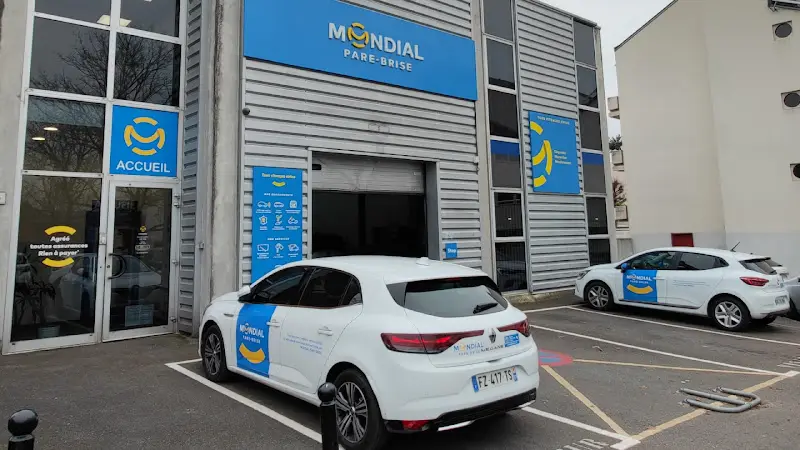 Photo publiée sur la fiche Google de Mondial Pare-Brise, Évry-Courcouronnes
