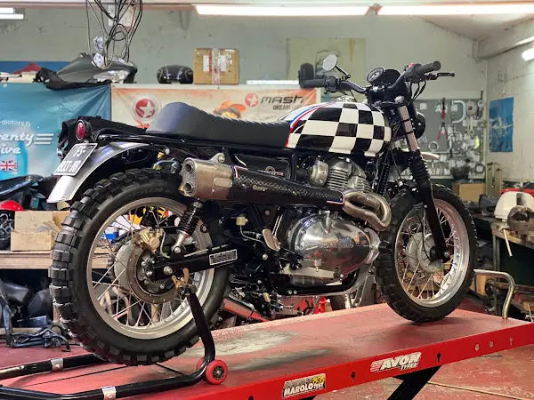 Photo publiée sur la fiche Google de Royal Enfield Paris Ouest - Tendance Roadster Atelier - Importateur Jawa, Courbevoie