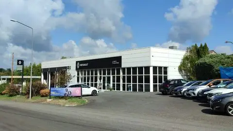 Photo publiée sur la fiche Google de RENAULT/DACIA - GARAGE HOURDEBAIGT-SALIES DE BEARN, Salies-de-Béarn