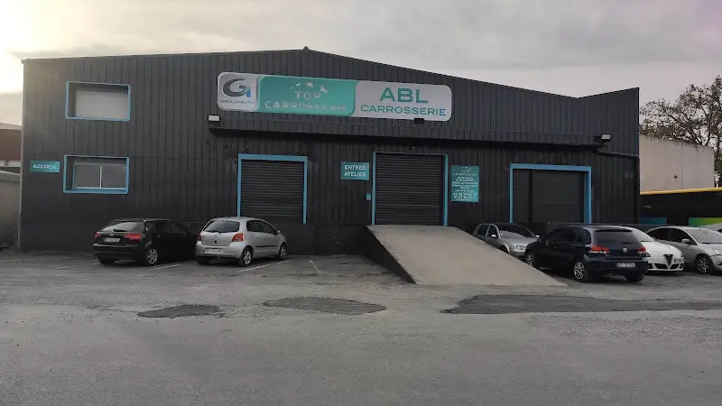 Photo publiée sur la fiche Google de TOP CARROSSERIE - ABL CARROSSERIE, Nozay