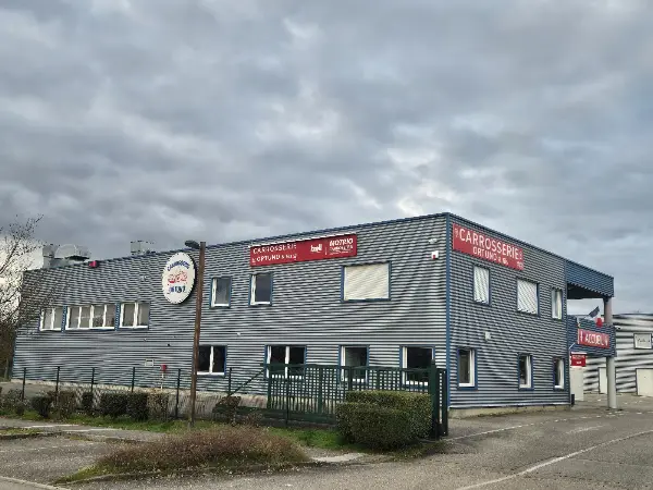 Photo publiée sur la fiche Google de CARROSSERIE ORTUNO Thierry & Fils, Colombe
