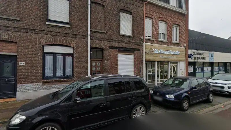Vue de la rue devant Dream cars, Tourcoing