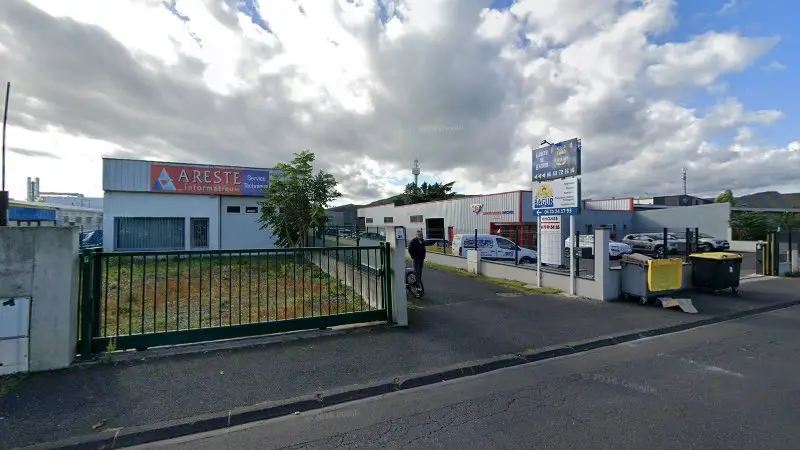 Vue de la rue devant Carrosserie Michel Aubière - La Pardieu, Aubière