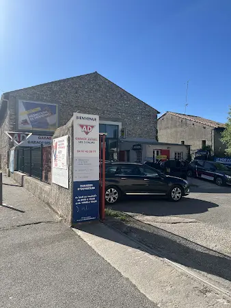 Photo publiée sur la fiche Google de Carrosserie les 3 Palms, Marseille