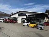 Photo de Garage GARNIER - Agent Renault & Dacia / Concession Massey Ferguson / Mobilize Share Cargo Location