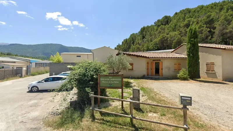 Vue de la rue devant GARAGE EMS AUTO, Buis-les-Baronnies