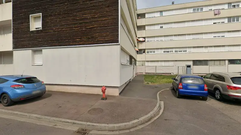 Vue de la rue devant TIZIDIAG Scanner & Diagnostic auto et Électricité, Woippy