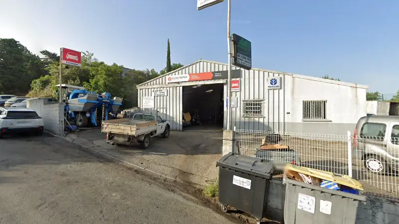 Vue de la rue devant Eurorepar Garage Fargues Thierry, Villeneuve-Minervois