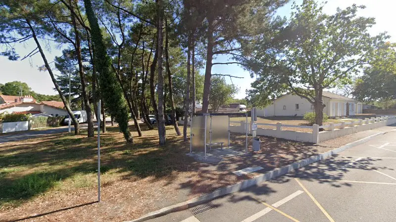 Vue de la rue devant Chrétien Martial, Saint-Brevin-les-Pins