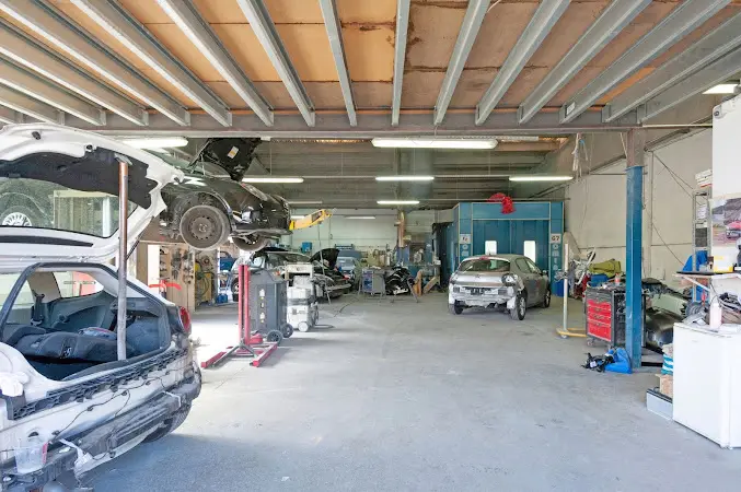 Photo publiée sur la fiche Google de Carrosserie Azé et Bain, Vence