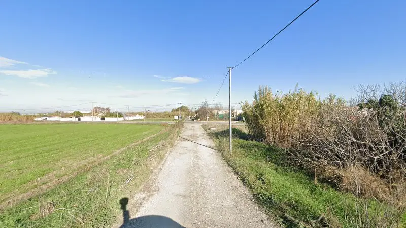 Vue de la rue devant Enlèvement d'épave gratuit dans le 13 - Dépannage PAP'S - remorqueur, Gignac-la-Nerthe