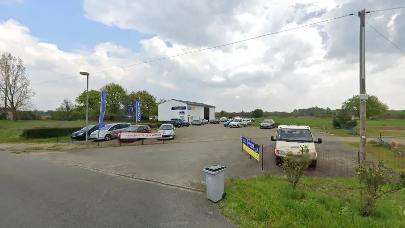 Vue de la rue devant GARAGE PREMIER - GARAGE LESUEUR, Voivres-lès-le-Mans