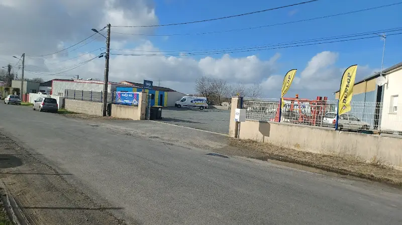Photo publiée sur la fiche Google de Courilleau Pneus Vulco Saumur, Distré