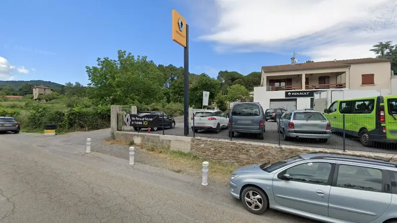 Vue de la rue devant Garage St Jean -du-Gard - Vicini - Renault, Saint-Jean-du-Gard