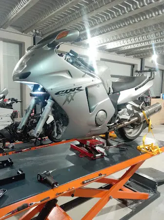 Photo publiée sur la fiche Google de F.B Meca motocycles, Fos-sur-Mer