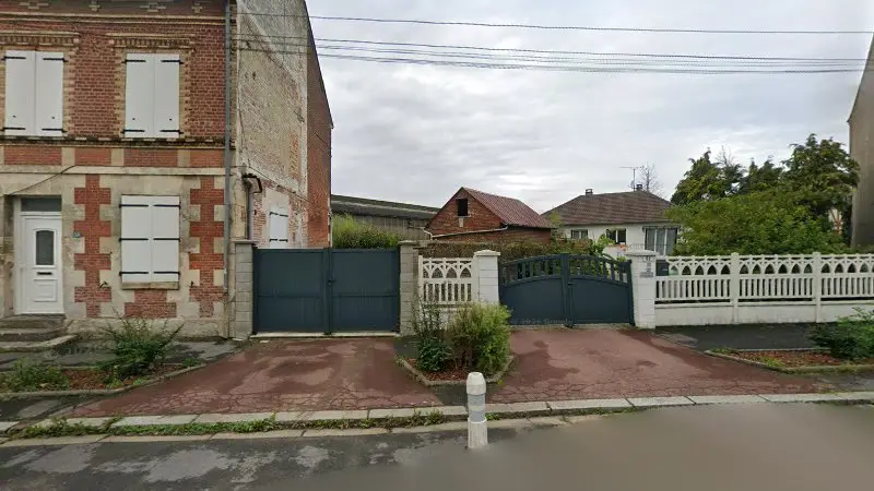 Vue de la rue devant Reconditionnement de convertisseur de couple BVA, Sainte-Geneviève