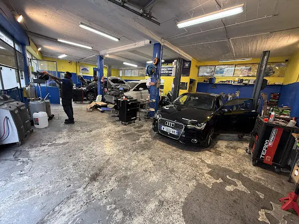 Photo publiée sur la fiche Google de GARAGE LYON PREMIER - GARAGE AGL, Lyon