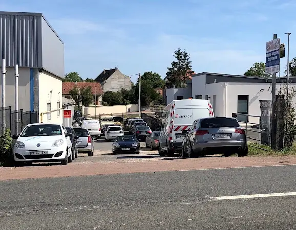 Photo publiée sur la fiche Google de L'Occase Automobile - Carrosserie Guillot - Motrio, Sermoise-sur-Loire