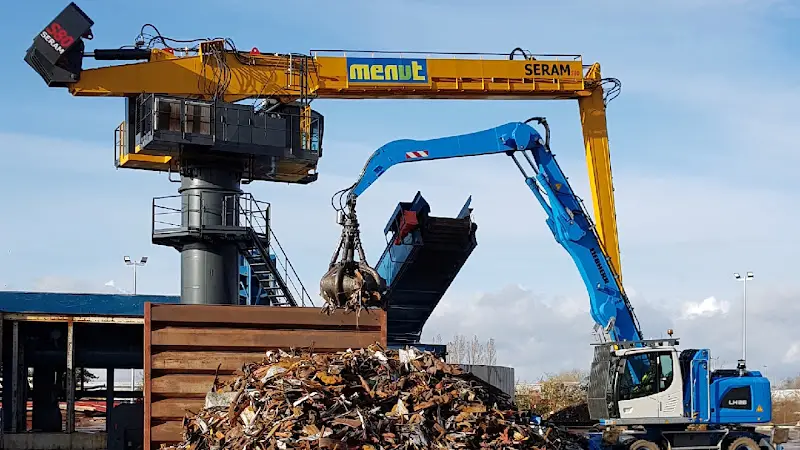 Photo publiée sur la fiche Google de PAPREC METAL - Menut Recyclage Orléans (Achat métaux, démolition VHU, enlèvement ferraille), Saint-Cyr-en-Val
