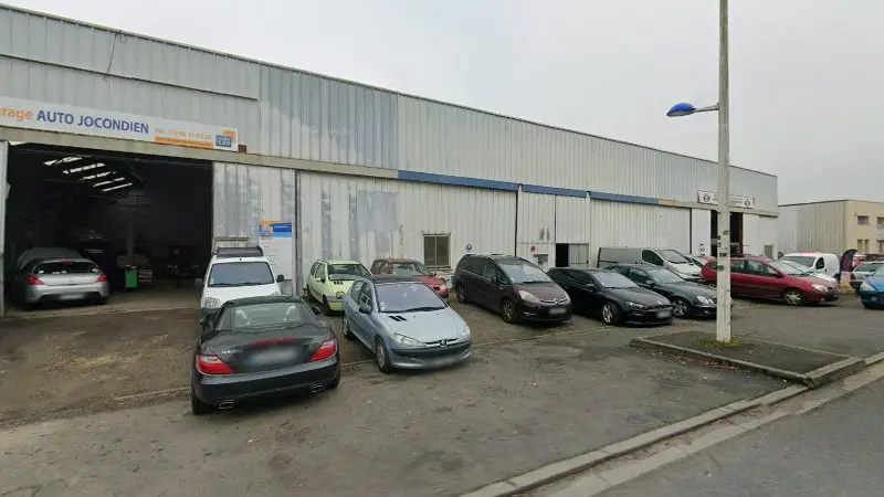 Vue de la rue devant Garage Auto Jocondien, Joué-lès-Tours