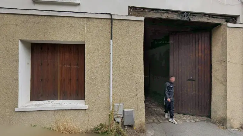 Vue de la rue devant DG Carrosserie, Herblay-sur-Seine